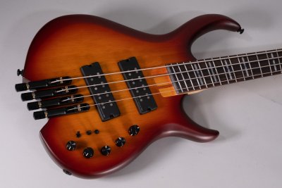 Marcus miller M6 headless 4 ts.s tobacco sunburst satin