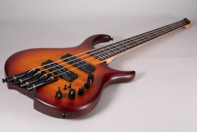 Marcus miller M6 headless 4 ts.s tobacco sunburst satin