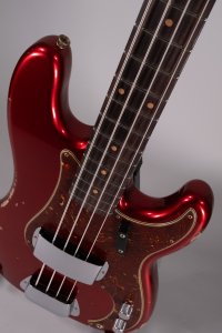 Fender Custom Shop Limited `62 Precision Bass Relic Aged Candy Apple Red