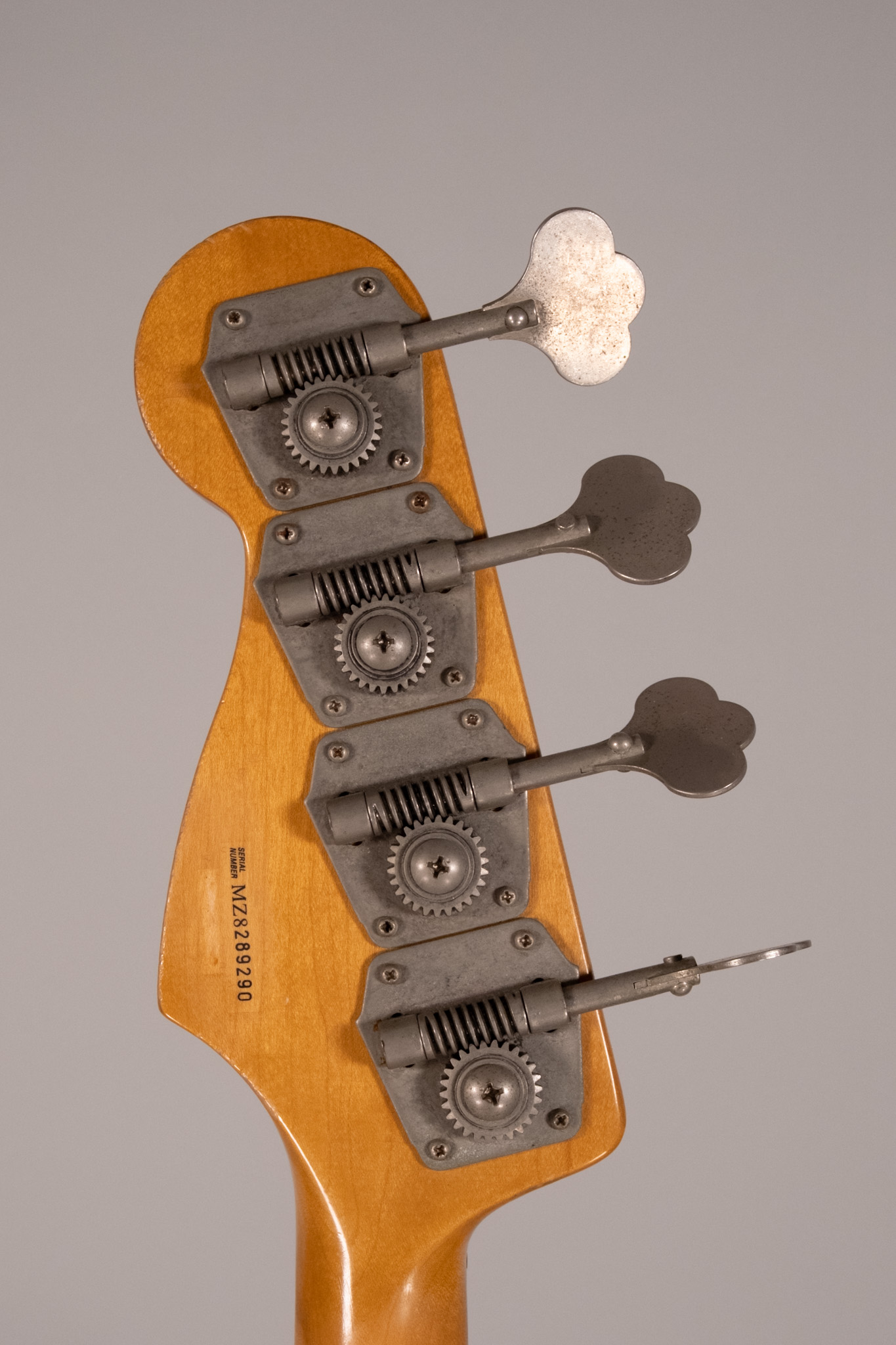 fender jazz road worn frd 2008