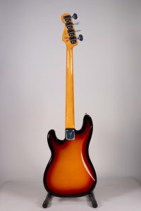 Fender Vintera III Late 60 Precision Bass Mn 3-Color Sunburst