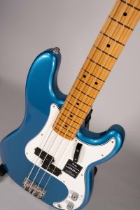 Fender Vintera III Late 60 Precision Bass Mn Lake Placid Blue