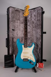 FENDER STRATO AM PROFESSIONAL II  USATA