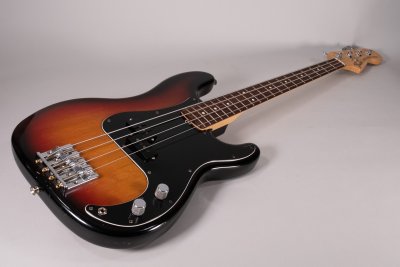 FENDER HIGHWAY P BASS SUNBURST USATO