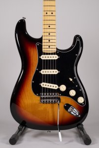 FENDER STRATO ASSEMBLATA