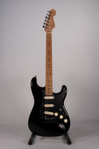 Fender Limited Edition American Ultra II Stratocaster Maple Black