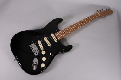 Fender Limited Edition American Ultra II Stratocaster Maple Black