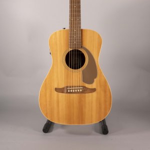 fender malibu player natural usata