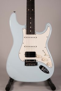 Suhr Classic S HSS Solid Body RW Sonic Blue