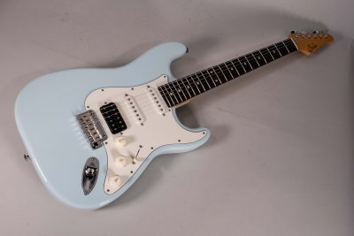 Suhr Classic S HSS Solid Body RW Sonic Blue