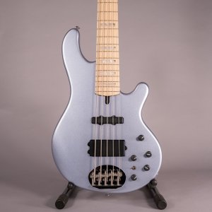 Lakland Skyline 5502 Custom 5 Corde Ice Blue Metallic