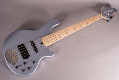 Lakland Skyline 5502 Custom 5 Corde Ice Blue Metallic