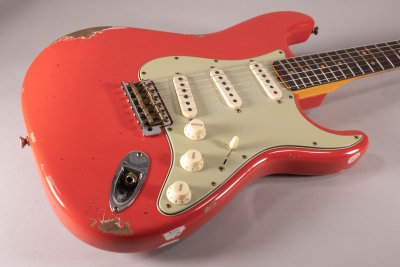 Fender Custom Shop Limited Edition '63 Stratocaster Heavy Relic Aged Fiesta Red