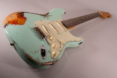 Fender Custom Shop Ltd '62 Stratocaster Heavy Relic Faded Aged Surf Green