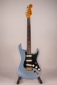 Fender Custom Shop '65 Dual-Mag Stratocaster Journeyman Blue Ice Metallic