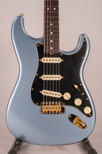 Fender Custom Shop '65 Dual-Mag Stratocaster Journeyman Blue Ice Metallic