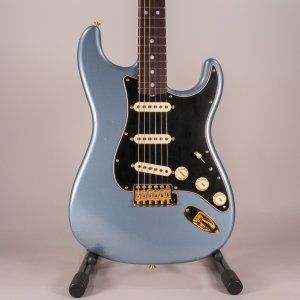 Fender Custom Shop '65 Dual-Mag Stratocaster Journeyman Blue Ice Metallic