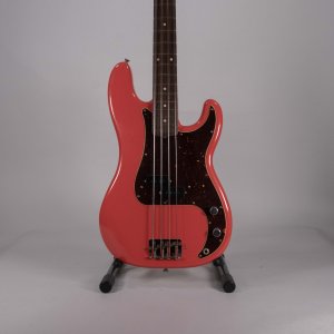 Fender Pino Palladino Signature Precision Bass Fiesta Red