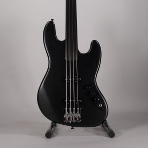 EMPIREO ALL BLACK FRETLESS 4 USATO