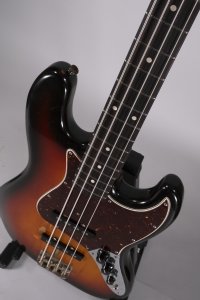 FENDER AM VINT 62 JAZZ FULLER '83 USATO