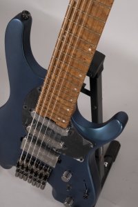 Ibanez Q547B Chitarra 7 Corde Metallic Matte