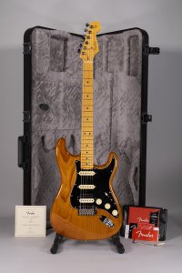 FENDER STRATO PRO II HSS R. PINE USATA