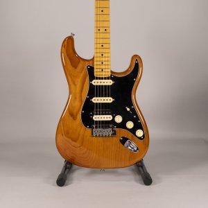 FENDER STRATO PRO II HSS R. PINE USATA