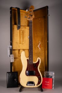 Fender Custom Shop 1964 Precision Bass Relic Aged Vintage White