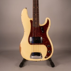 Fender Custom Shop 1964 Precision Bass Relic Aged Vintage White