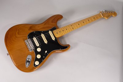 FENDER STRATO PRO II HSS R. PINE USATA