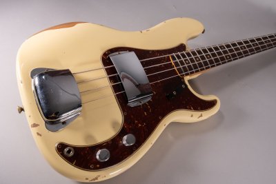 Fender Custom Shop 1964 Precision Bass Relic Aged Vintage White