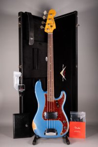 Fender Custom Shop 1964 Precision Bass Relic Aged Lake Placid Blue