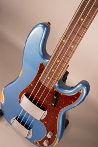 Fender Custom Shop 1964 Precision Bass Relic Aged Lake Placid Blue