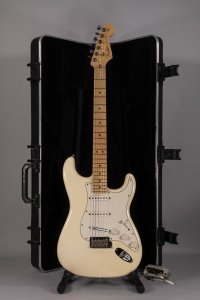 FENDER STRATOCASTER AM STD USATA