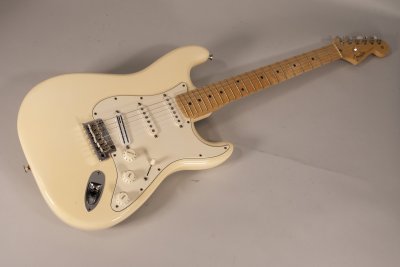 FENDER STRATOCASTER AM STD USATA