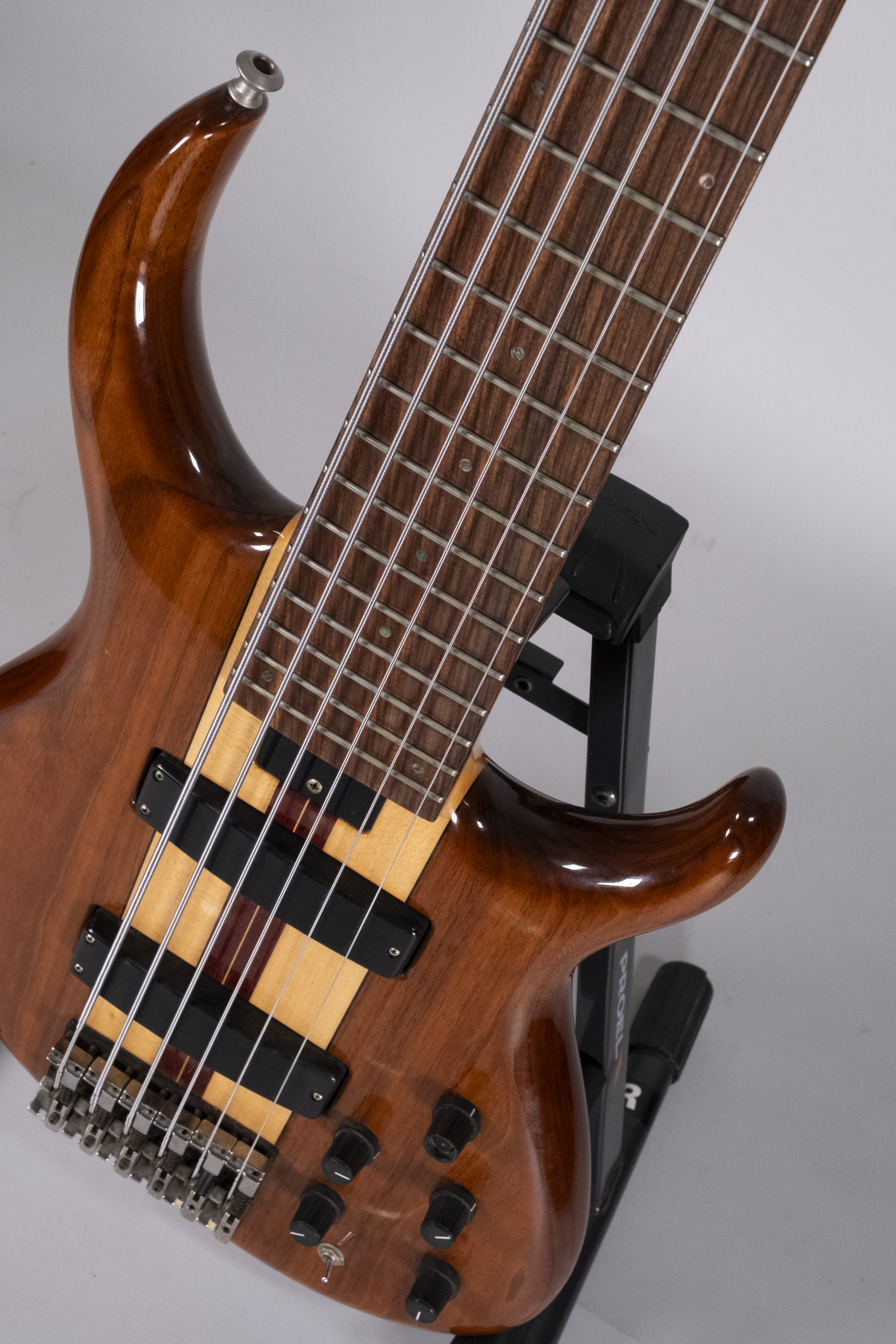 TOBIAS 6 CORDE BASIC USATO