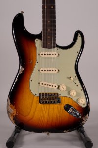 Fender Custom Shop Ltd '62 Stratocaster Heavy Relic Faded Aged 3 Color Sunburst