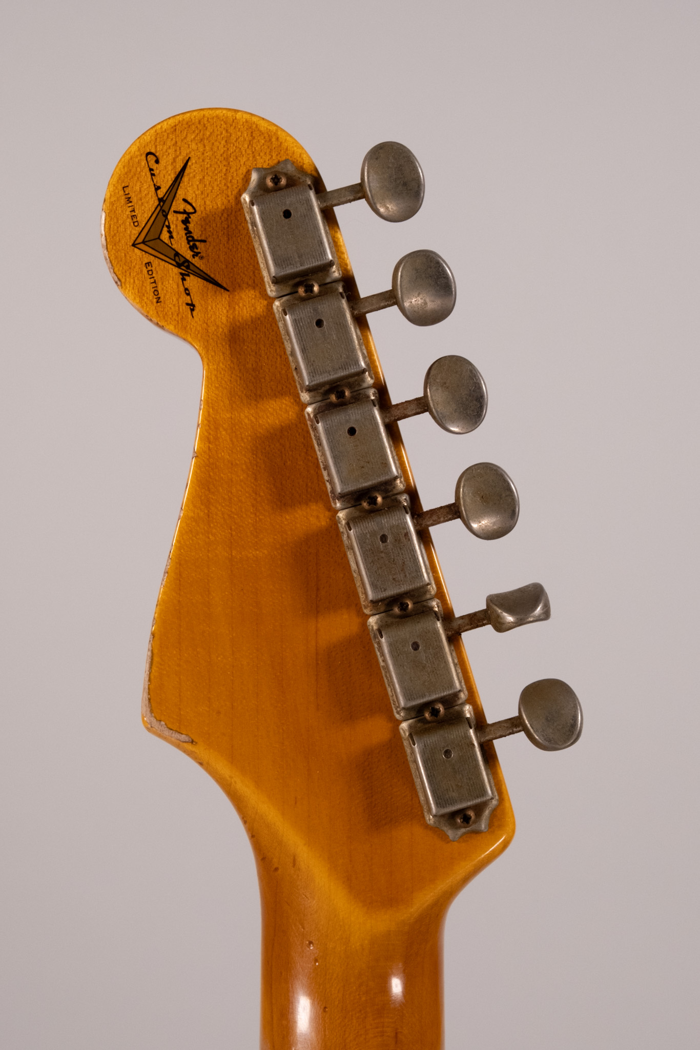Fender Custom Shop Ltd '62 Stratocaster Heavy Relic Faded Aged 3 Color Sunburst