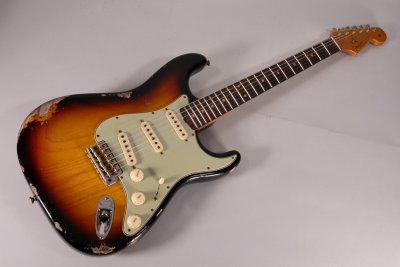 Fender Custom Shop Ltd '62 Stratocaster Heavy Relic Faded Aged 3 Color Sunburst