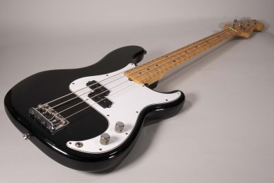 FENDER P-BASS AM STAD BLK MN USATO