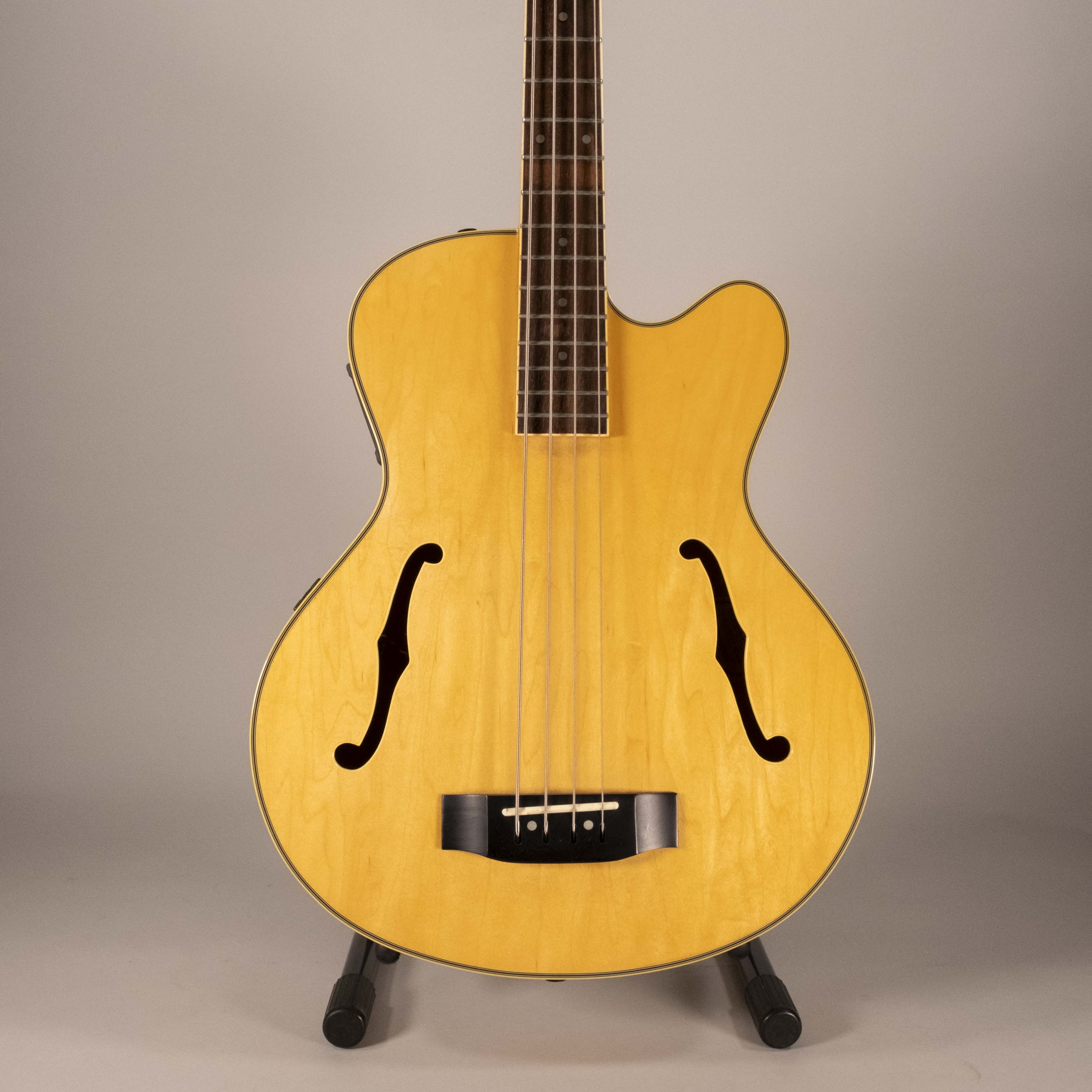 samick basso semicaustico usato