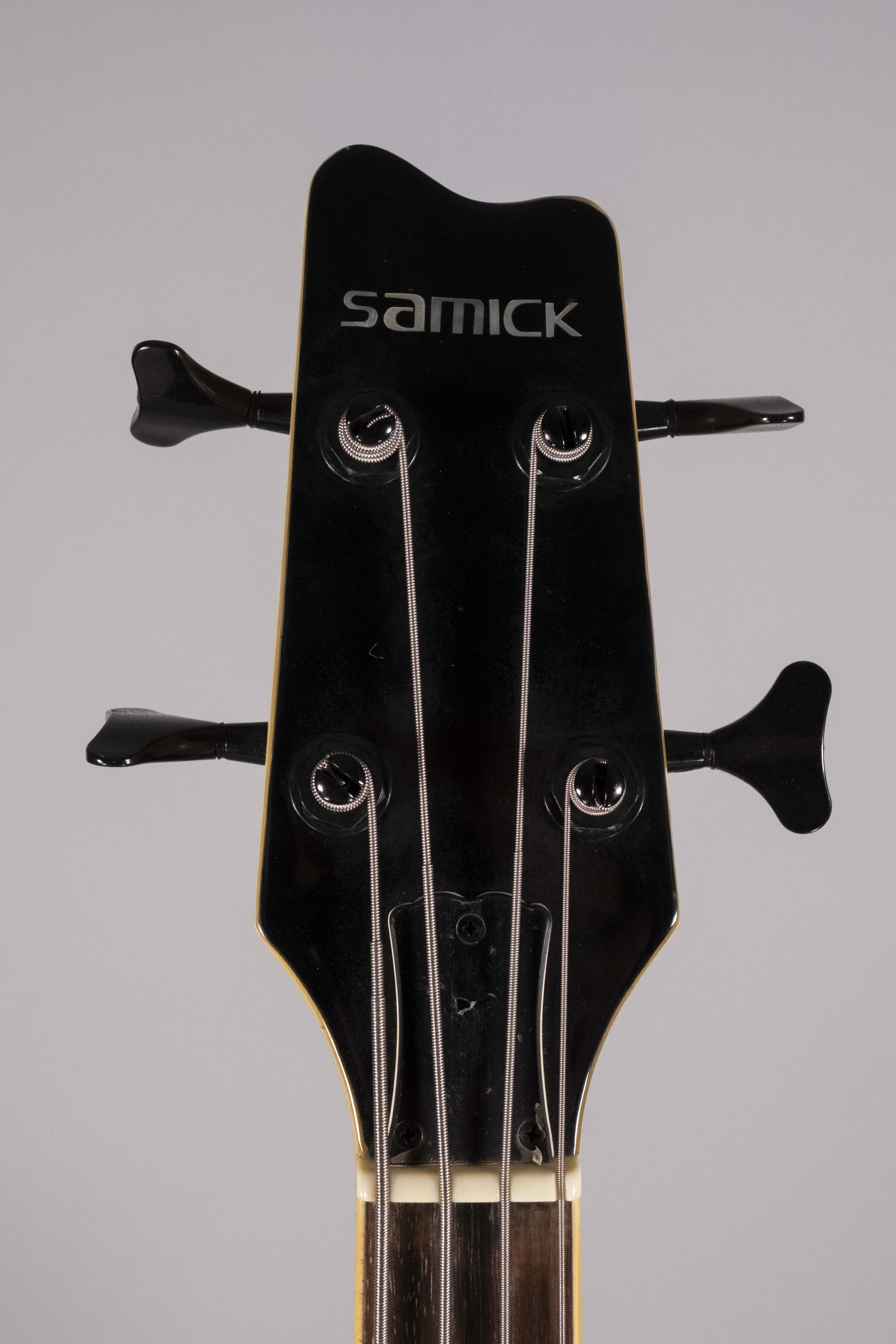 samick basso semicaustico usato