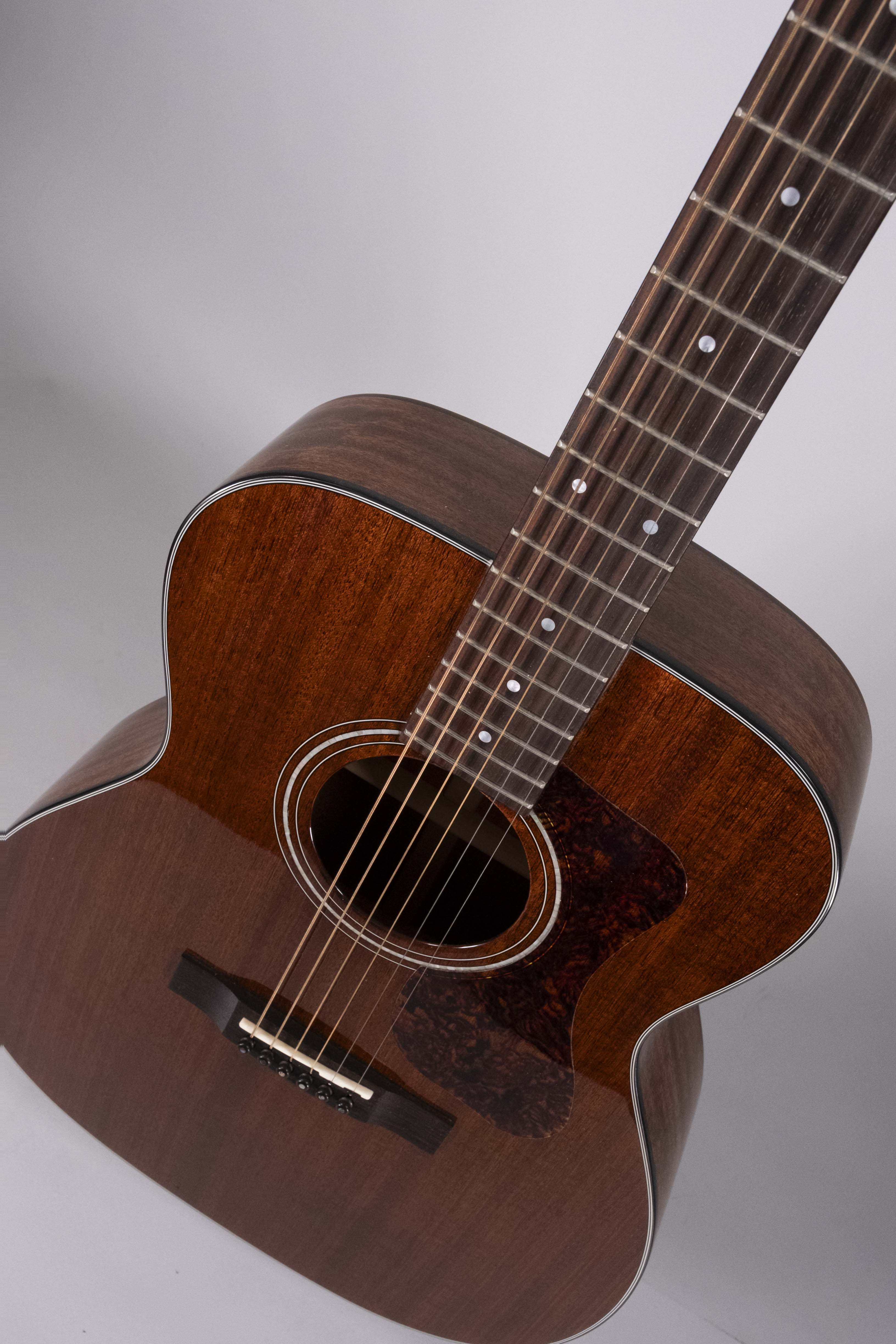GUILD OM120 USATA