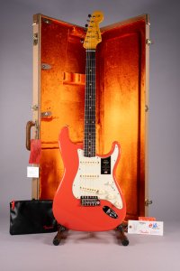 Fender American Vintage II 1961 Stratocaster Fiesta Red