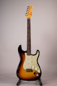 Fender custom shop Limited 62/63 Stratocaster Journeyman Relic Rw 3 Color Sunbur