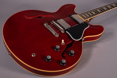 Gibson Custom Murphy Lab 1964 ES-335 Reissue Ultra Light Aged 60s Cherry