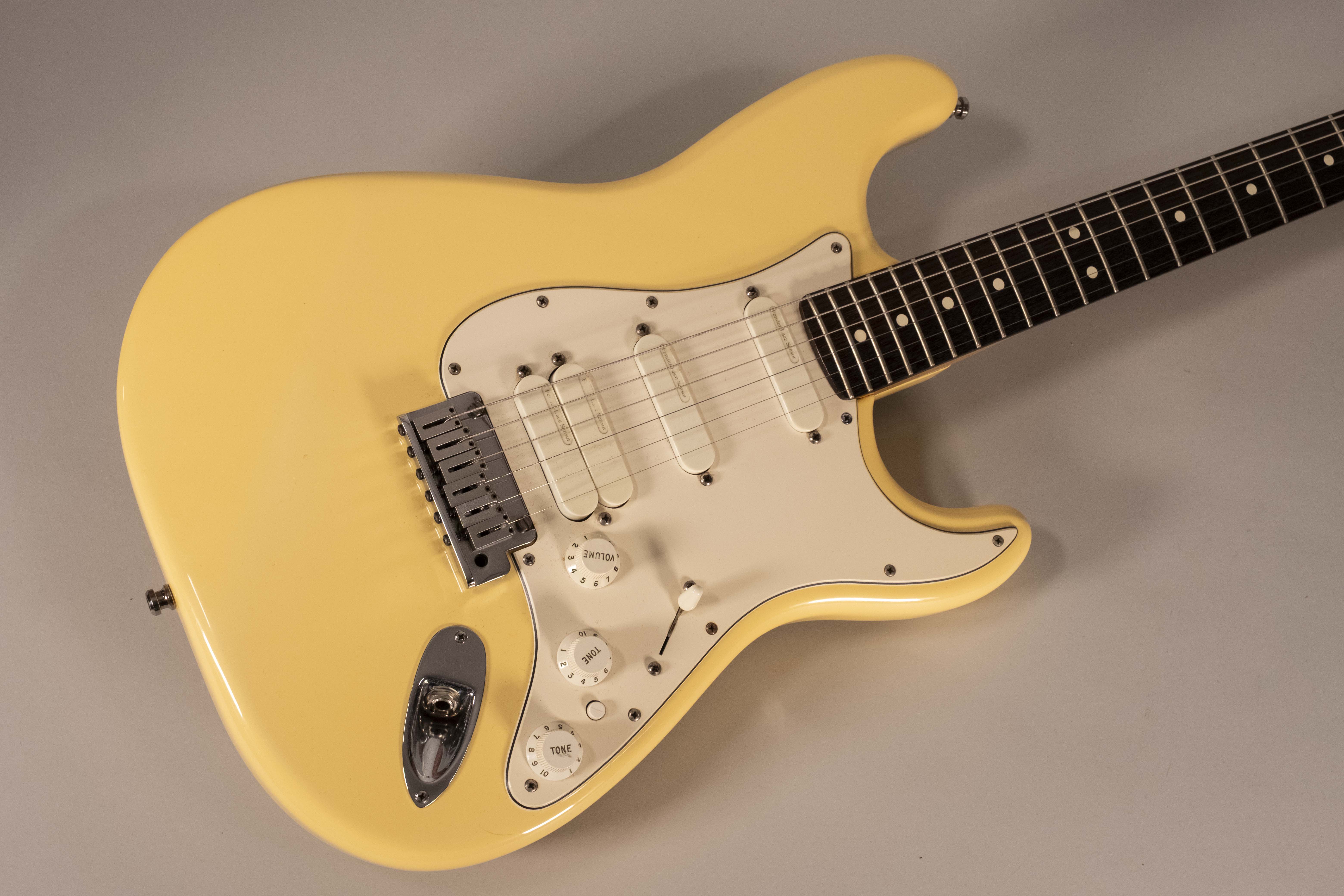 Fender Jeff Beck white Usata