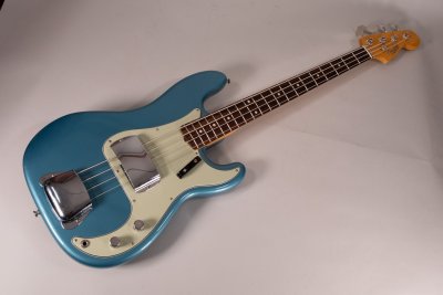 Fender Custom Shop 60 Precision Bass Ocean Turquoise