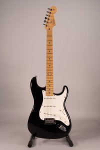 FENDER AM STD BK MN USATA