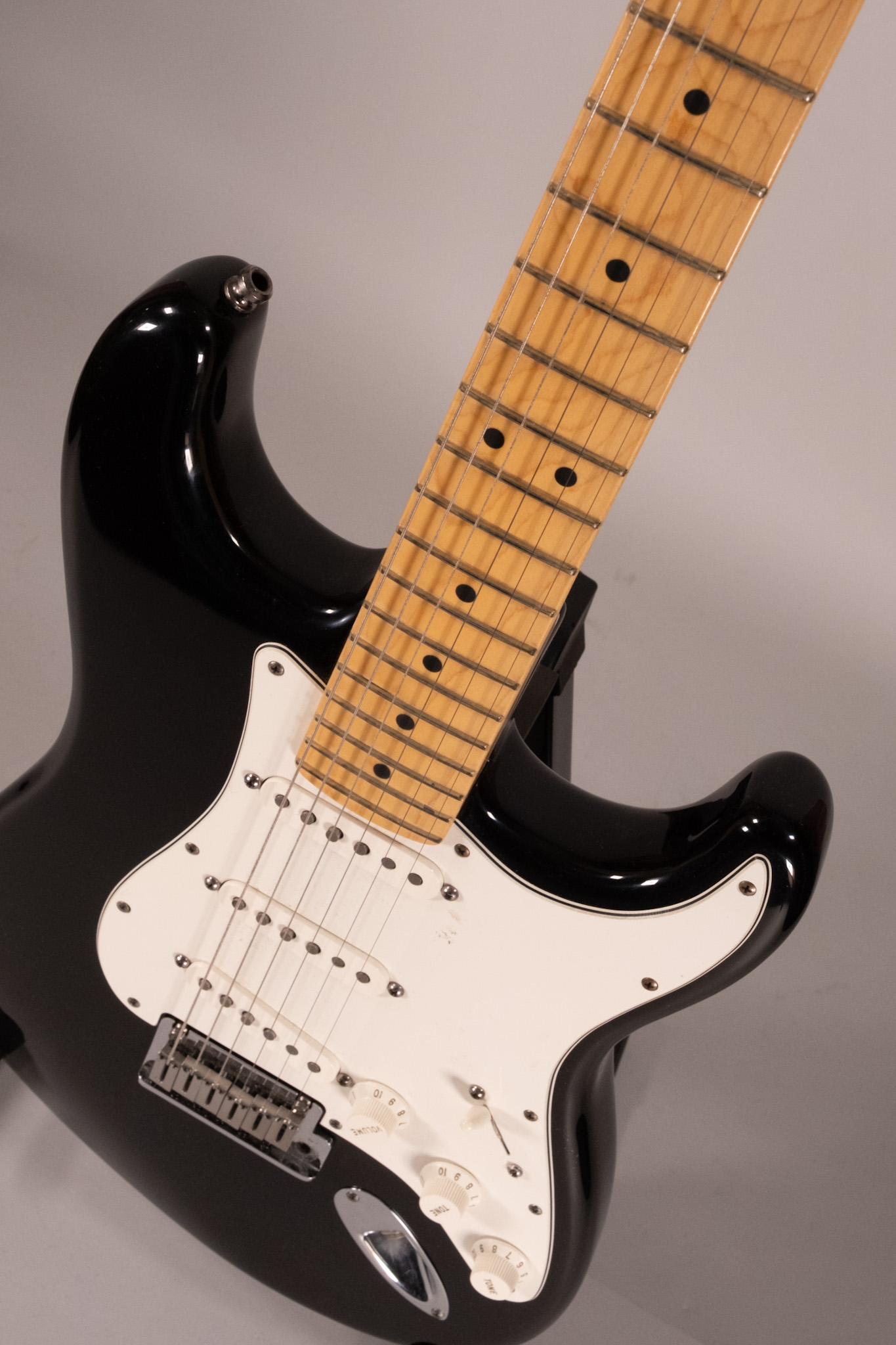 FENDER AM STD BK MN USATA